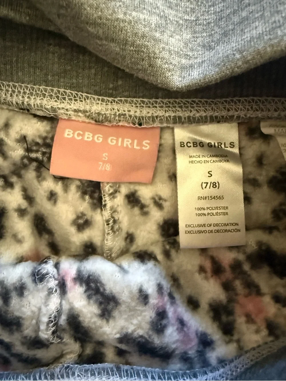BCBG cozy four